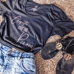 Chiquita pero Picosa Spanish Tee